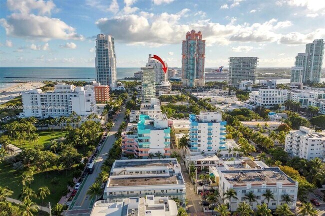 Building Photo - 100 Collins Ave