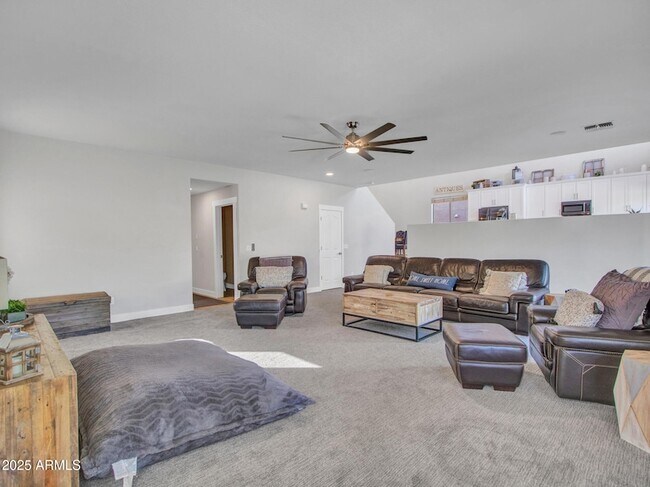 Building Photo - 4326 W Kenai Dr