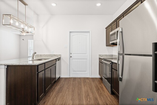 Building Photo - 5308 Rose Gdn Lp