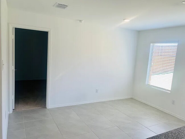 Building Photo - 1408 Vattier St