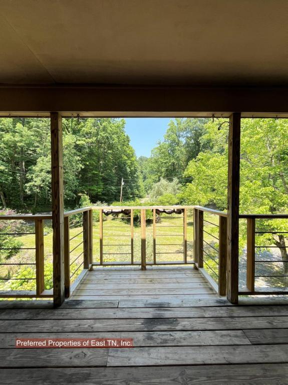 Building Photo - 709 Brown Mountain Rd