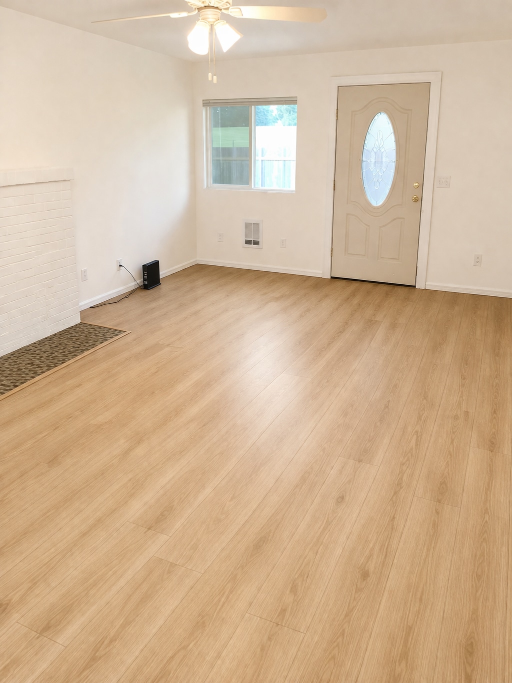 Building Photo - 13304 NE Glisan St