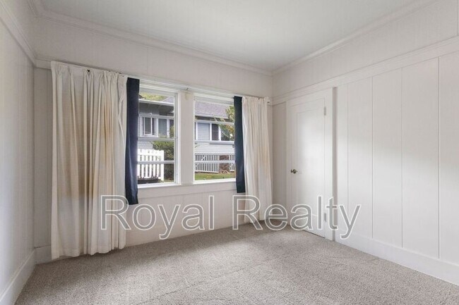 Building Photo - 2910 Nanihale Pl