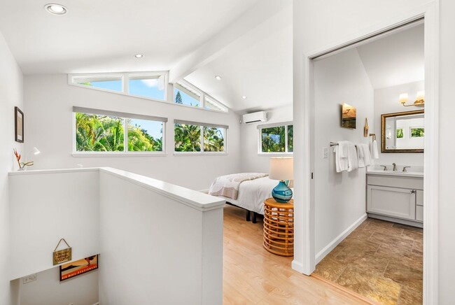 Building Photo - Nohie Lanikai: 4BR Beachside Retreat w/ Pr...