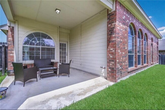 Building Photo - 15504 Staked Plains Loop