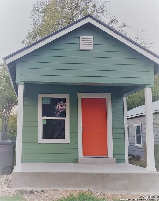 Building Photo - 1714 W Salinas