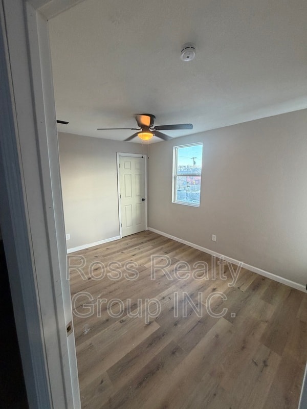 Building Photo - 1441 N Erie St