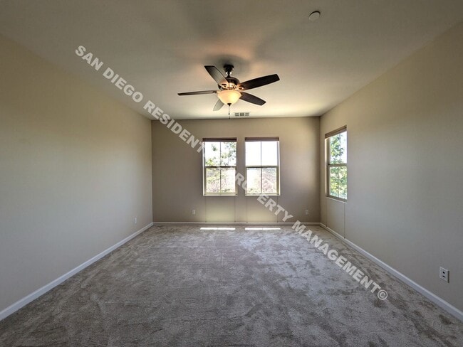 Building Photo - Spectacular Sorrento Valley View Home Avai...