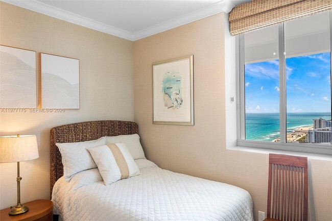 Building Photo - 4775 Collins Ave