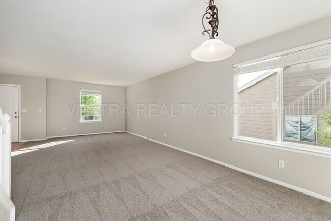 Building Photo - 5524 S Rome Way