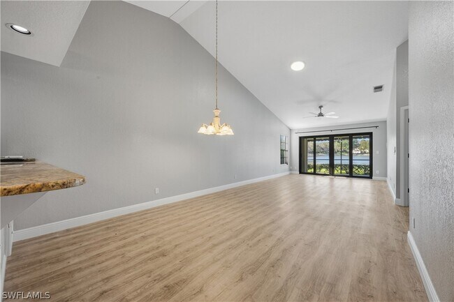 Building Photo - 6654 Tannin Ln