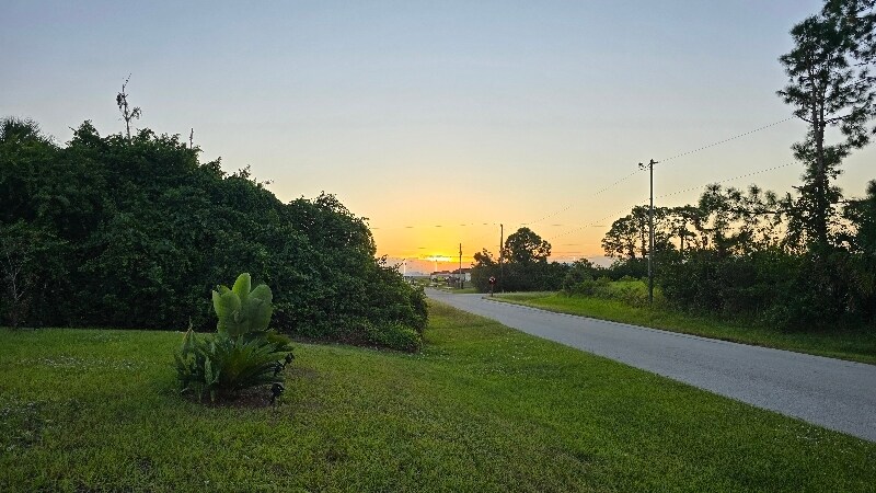 Building Photo - 9052 W Broad Cir