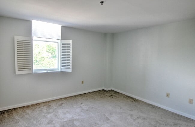 Building Photo - Loft condo in Southern Village 2 bedroom/2 bathroom