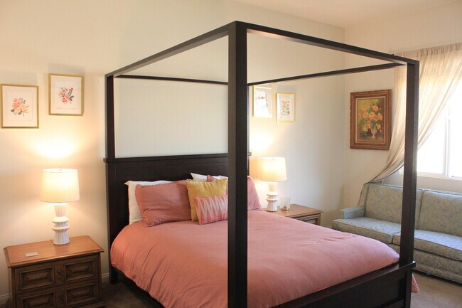 Building Photo - 84136 Olona Ct