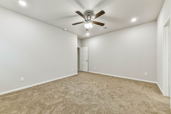 Building Photo - 2127 Port Jackson Dr