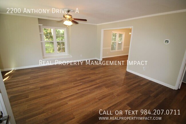 Building Photo - 2200 Anthony Dr