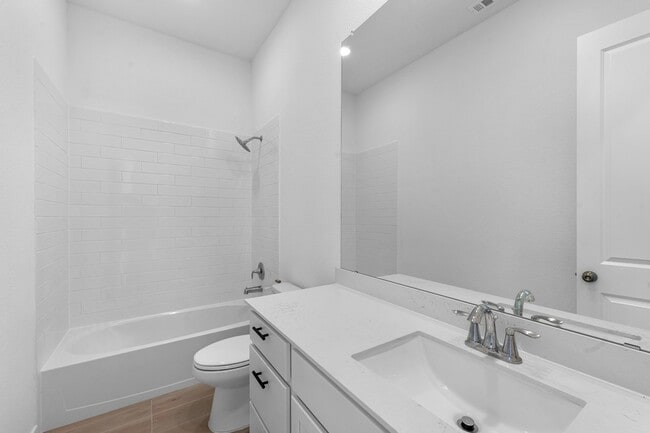 Building Photo - 2323 Hazel Berry St