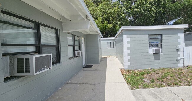 Building Photo - 3041 Second Street