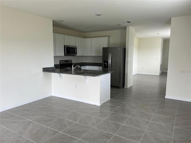 Building Photo - 2151 Tay Wes Dr