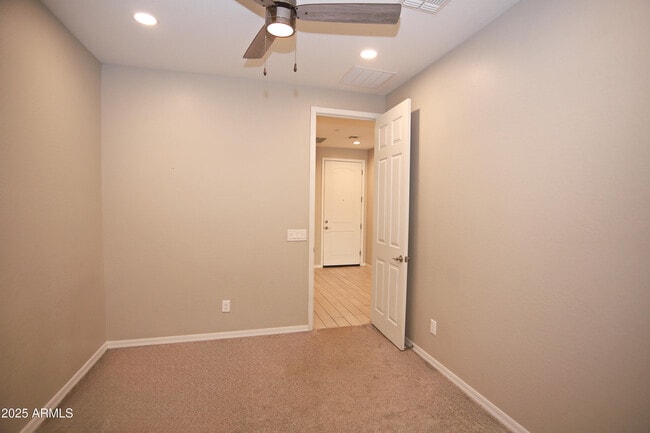 Building Photo - 13335 W Red Range Way