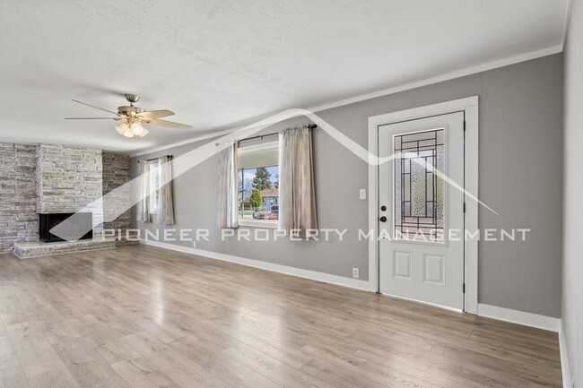 Building Photo - Updated 3-Bedroom Home with Solar, Worksho...