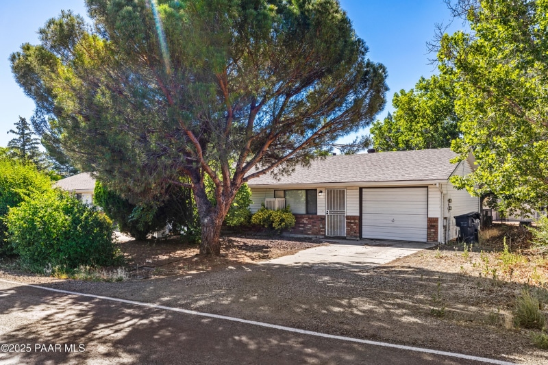 Building Photo - 7869 Spouse Dr