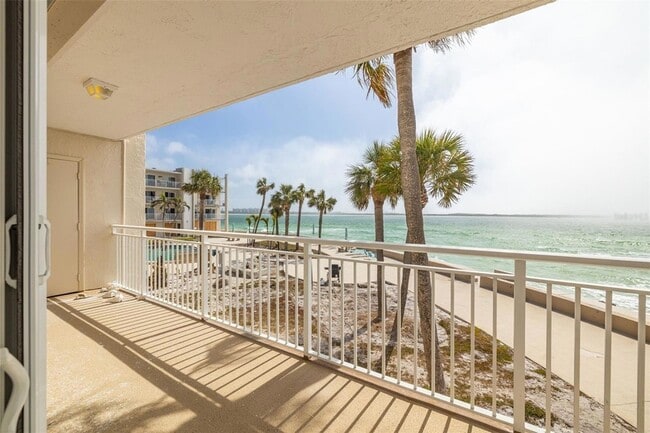 Building Photo - 200 1st Ave