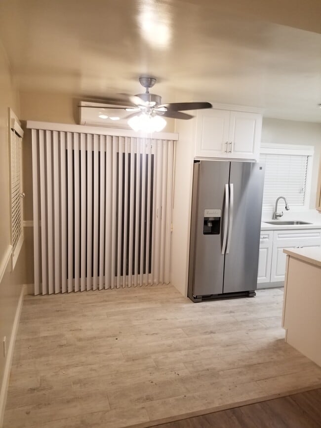 Building Photo - 276 S Sierra Madre Blvd