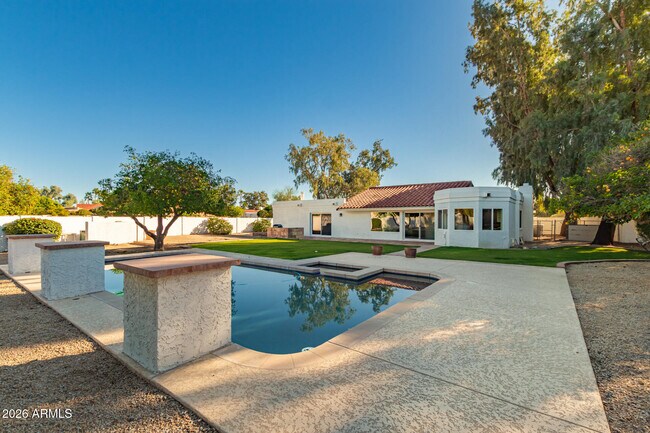 Building Photo - 10638 E Turquoise Ave