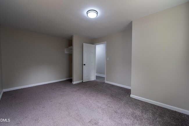 Building Photo - 1001 S Layton Ave