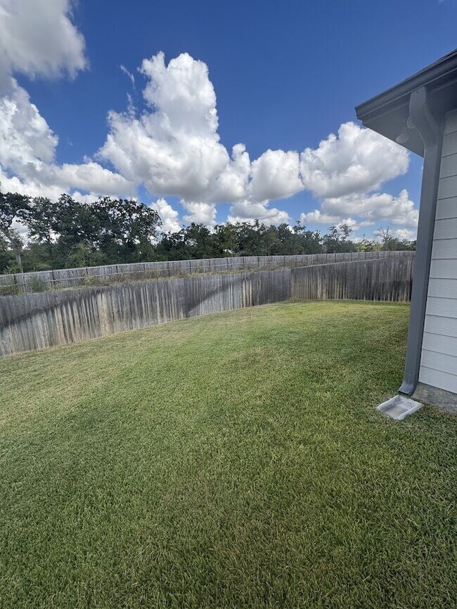 Building Photo - 1340 Kingsgate Dr