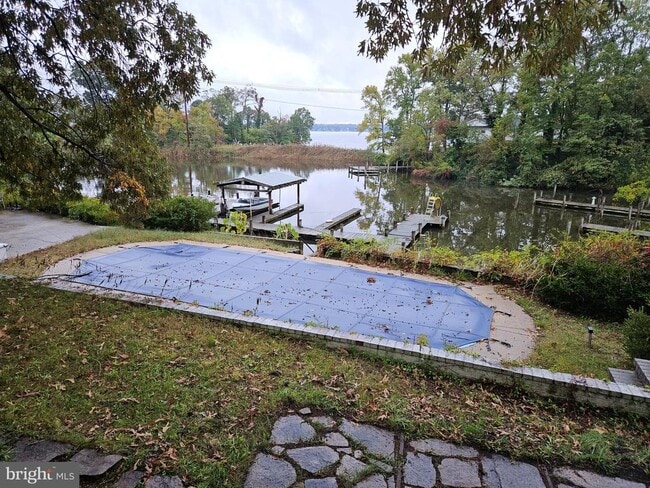 Building Photo - 355 Sturtons Ln