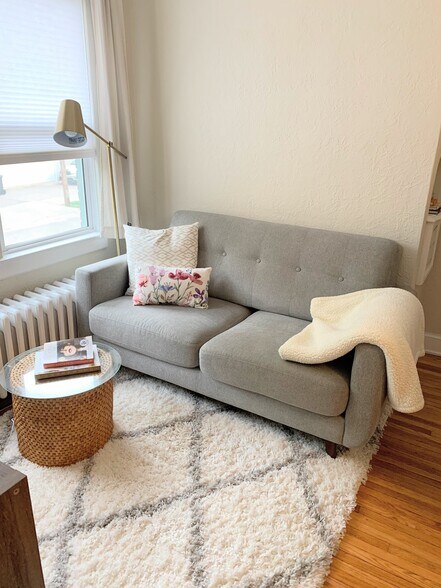 TV nook of kitchen - 3252 Fremont Ave S