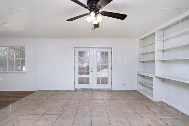 Building Photo - FREE DECEMBER RENT + HALF-DEPOSIT SPECIAL! Spacious 4-Bed 2-Bath Brick Home in West Mobile