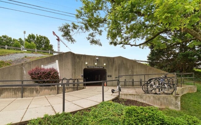 Building Photo - 10500 Rockville Pike