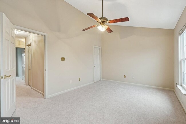 Building Photo - 45590 Whitcomb Square