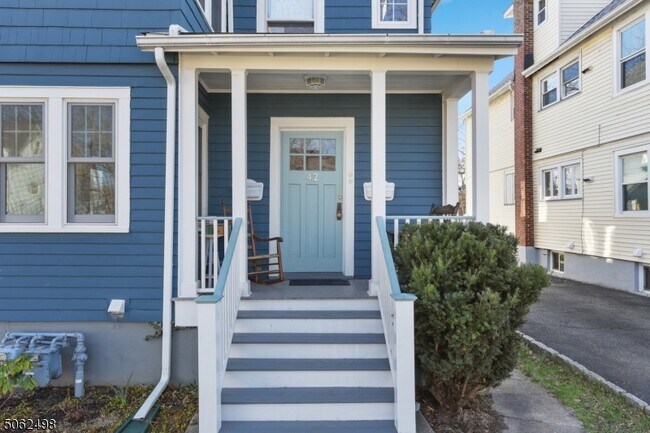 Building Photo - 42 Brookfield Rd