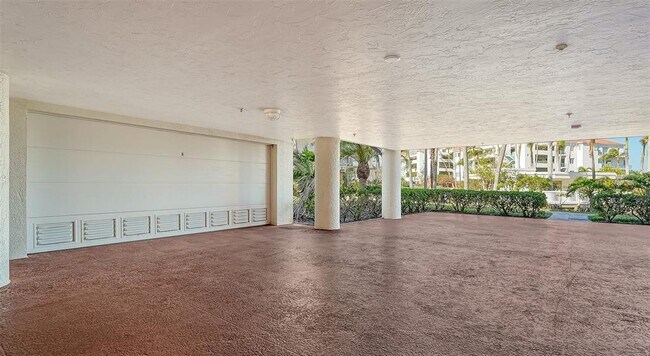 Building Photo - 350 Gulf of Mexico Dr