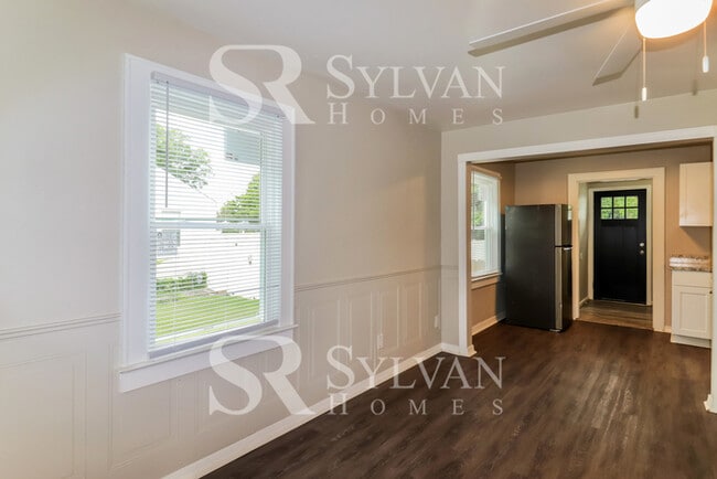 Building Photo - Your dream home is waiting for you. Hurry and Lease today!