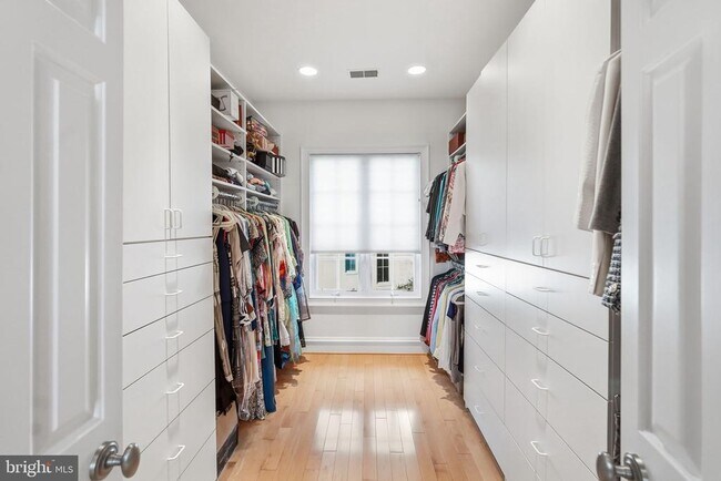 Building Photo - 8537 Rapley Preserve Cir