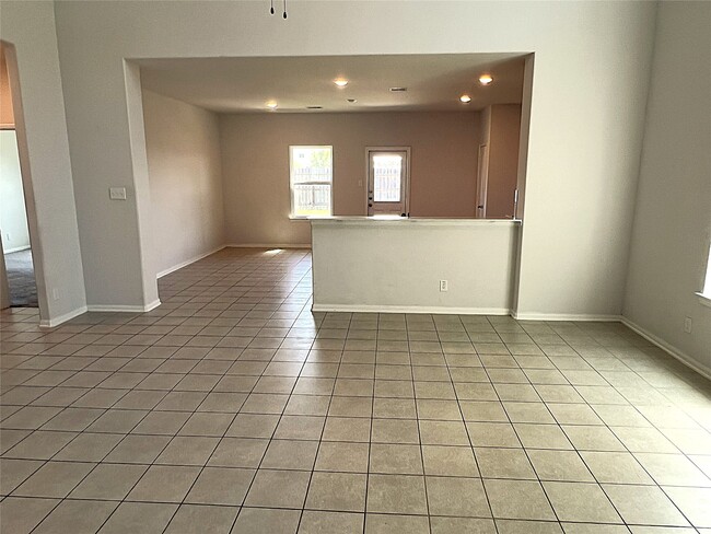 Building Photo - 14302 Beach Pine Trail
