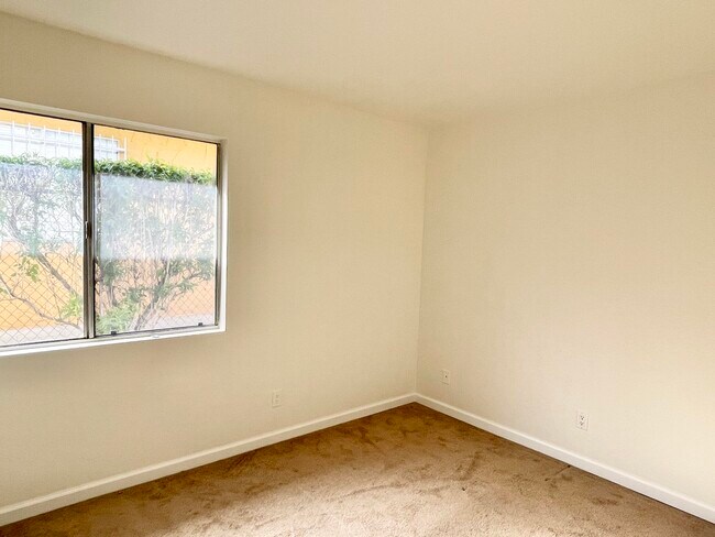 Building Photo - 53910 Avenida Herrera