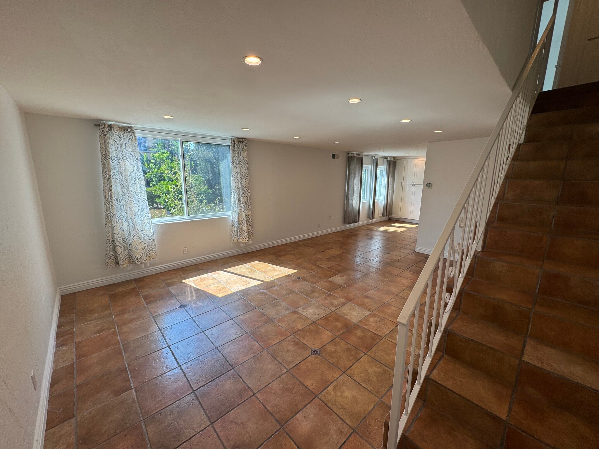 Building Photo - 4140 Fair Ave