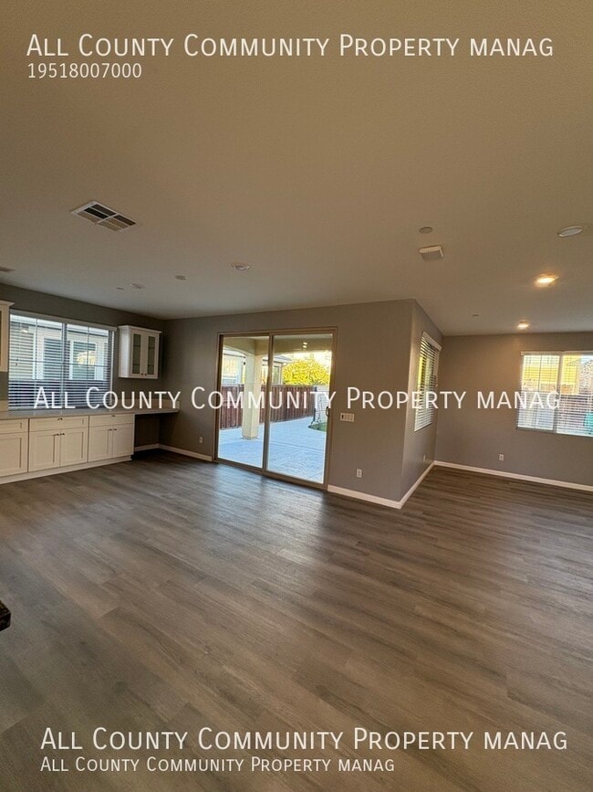 Building Photo - 29892 Glacier Bay Dr