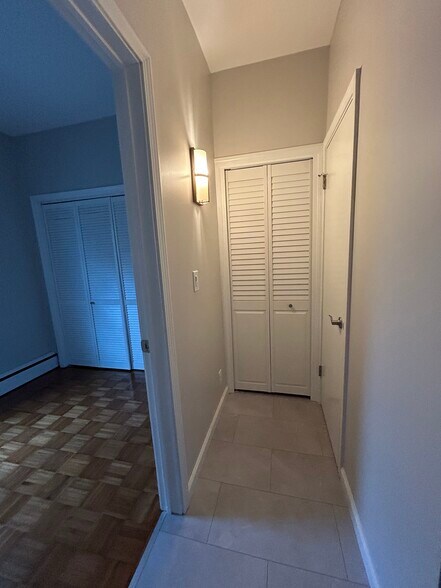 Building Photo - 63 S Grove St