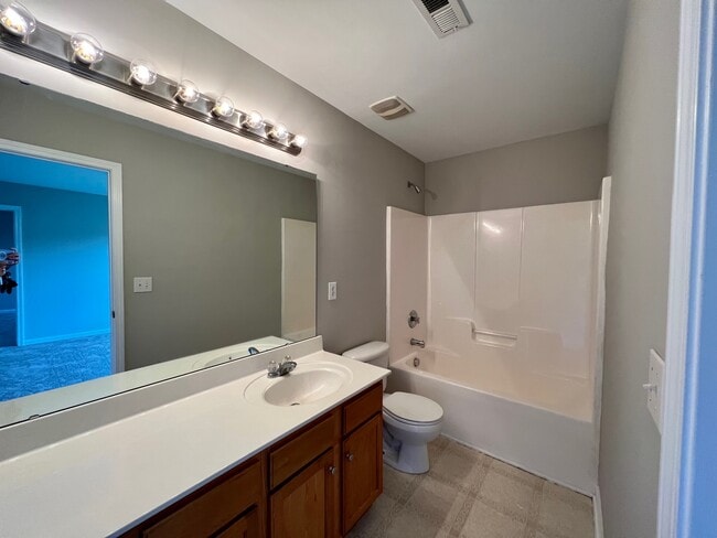 Building Photo - 10311 Dominion Village Dr