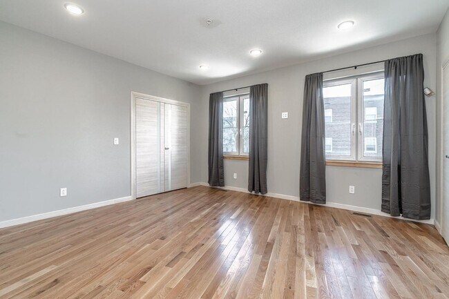 Building Photo - 2045 N College Ave