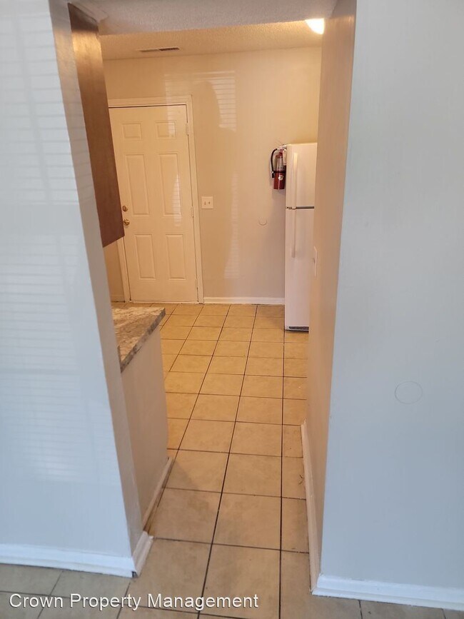 Building Photo - 2 br, 1.5 bath House - 1633 B North Street