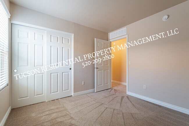 Building Photo - 6678 S Stone Fly Dr