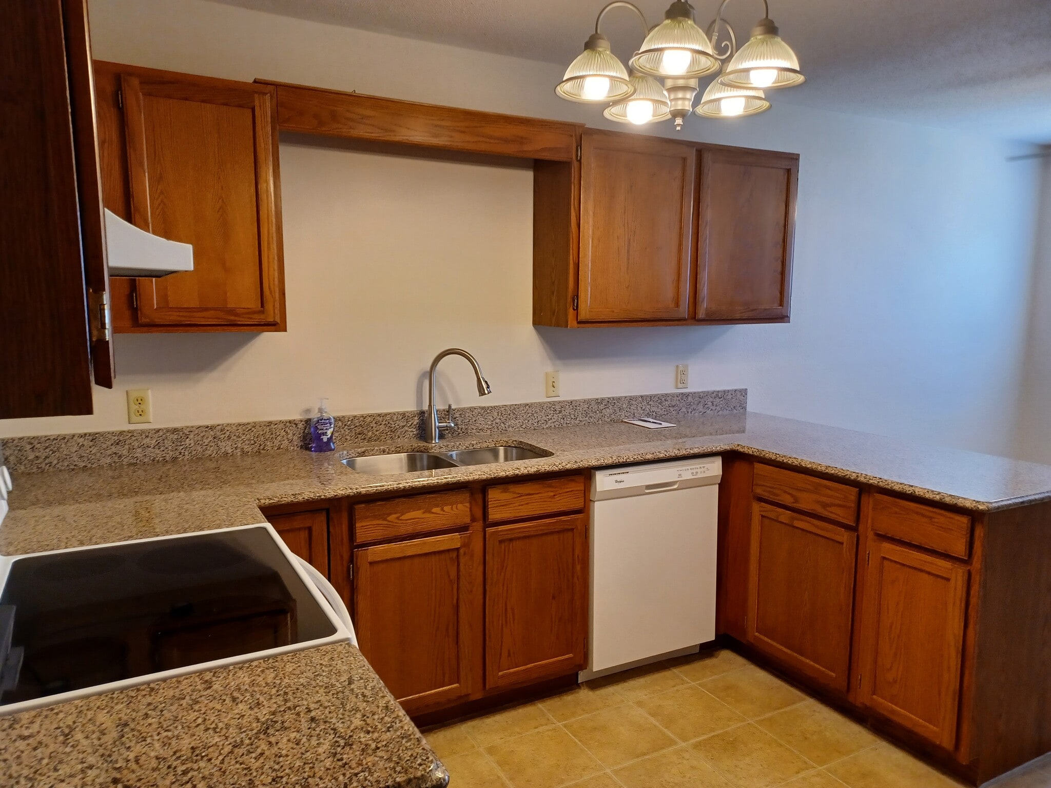 Building Photo - 24 Christine Dr